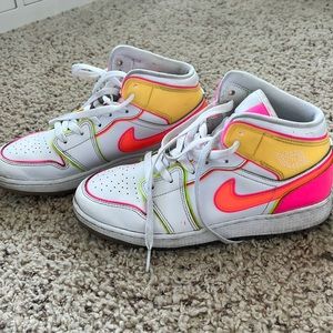Jordan Kids Air Jordan 1 Mid Edge Glow shoes
